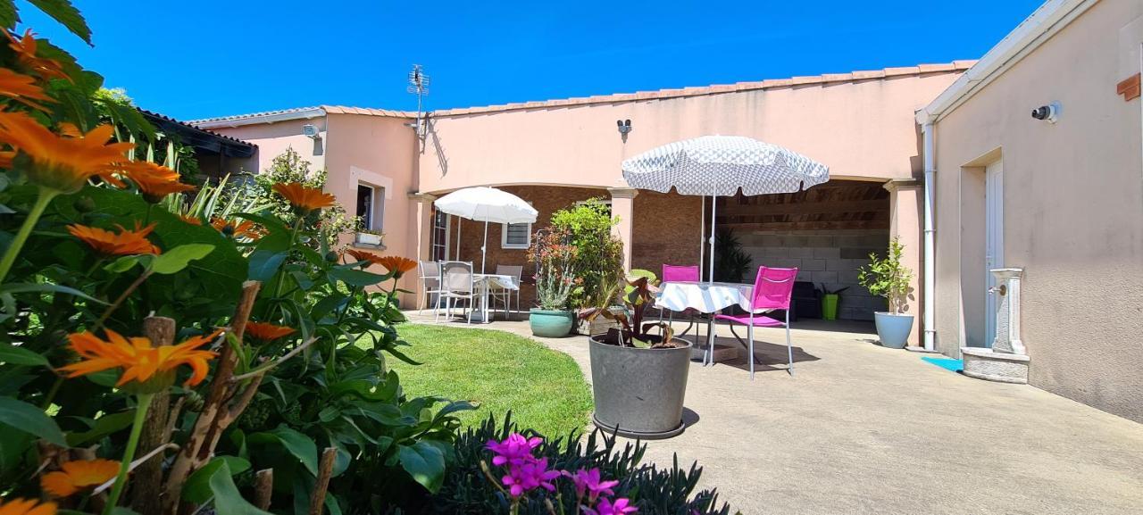 Studio Le Pavachon, Piscine Familiale Chauffee - A 3 Min Du Puy Du Fou Les Épesses Exterior foto